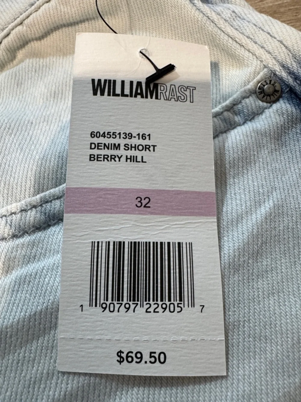 William Rast Women’s Pale Blue Denim Cutoff Shorts Size 32